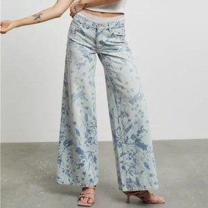 NWT BDG Low & Wide Jean Floral Print Size 24